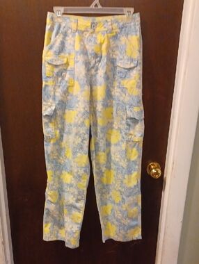 L.L. Bean Yellow & Light Blue Floral Girls Size 16 Cargo Pants